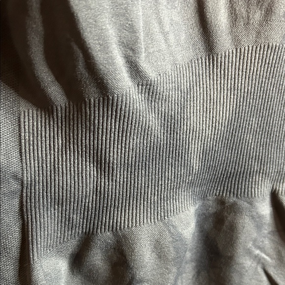 Zella Dark Gray Long Sleeve Tee Size M - Picture 9 of 10